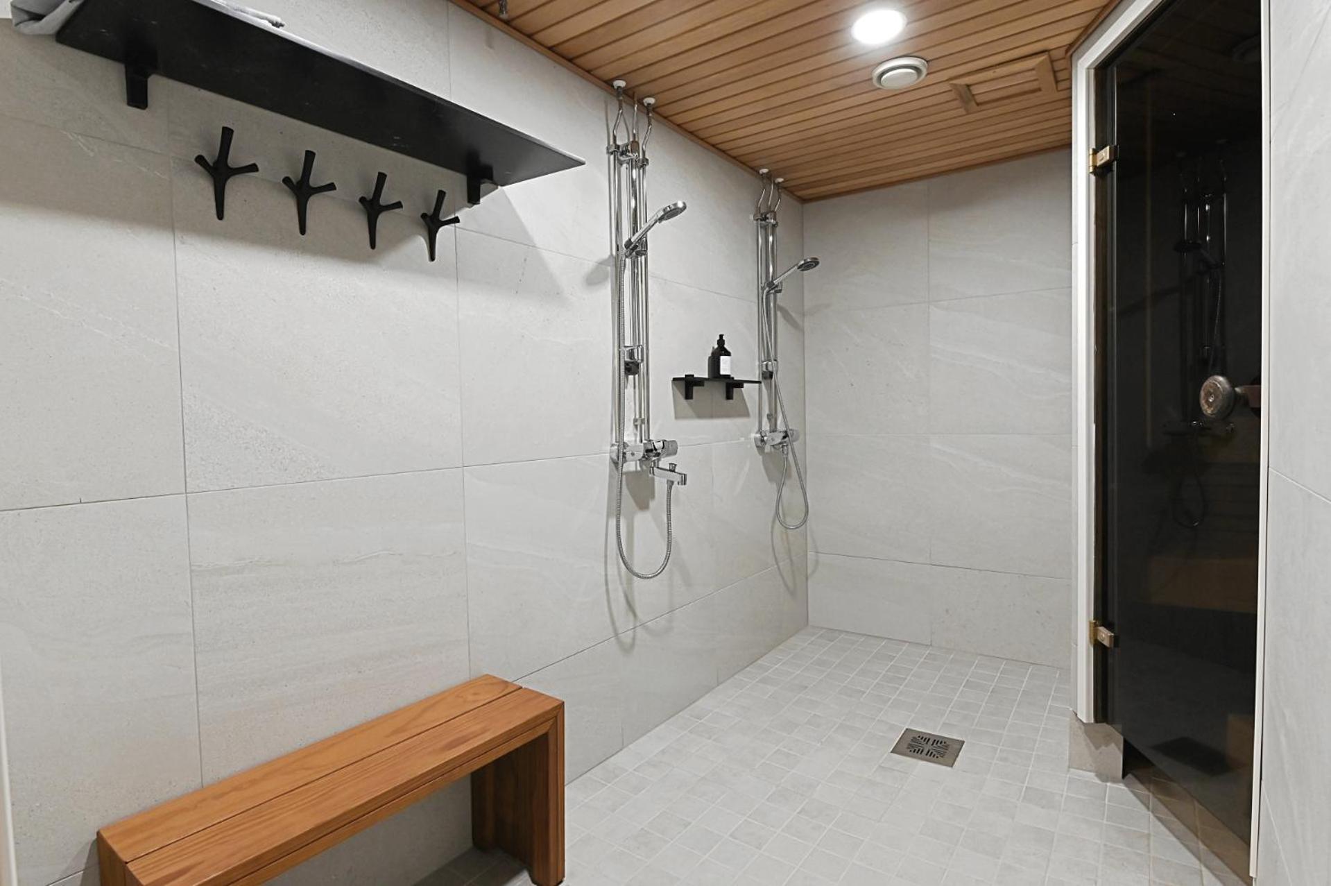 Levin Alppitalot Alpine Chalets Deluxe Rum bild